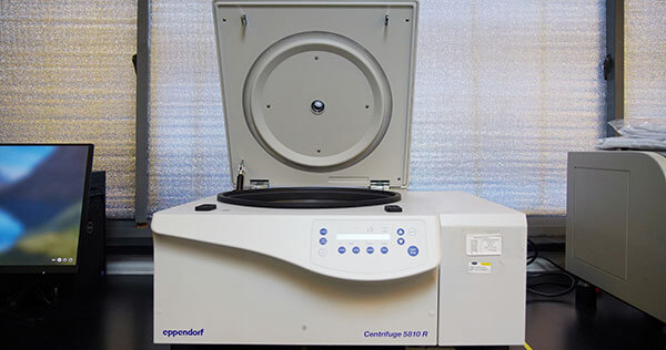 eppendorf-centrifuge-5810R-冷冻离心机