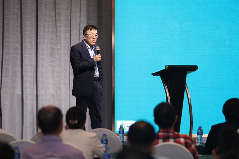 美迪西药物发现事业部总裁刘建博士分享了“大环肽药物的研发以及相关技术平台”.jpg