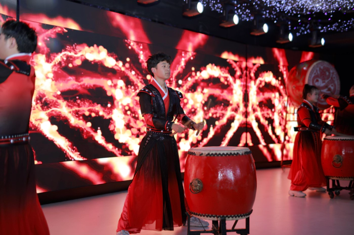 震撼的开场鼓舞-2.webp 震撼的开场鼓舞-2.webp