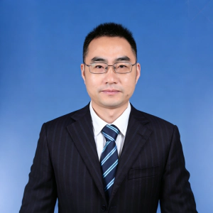 邱小龙 博士.webp 邱小龙 博士.webp